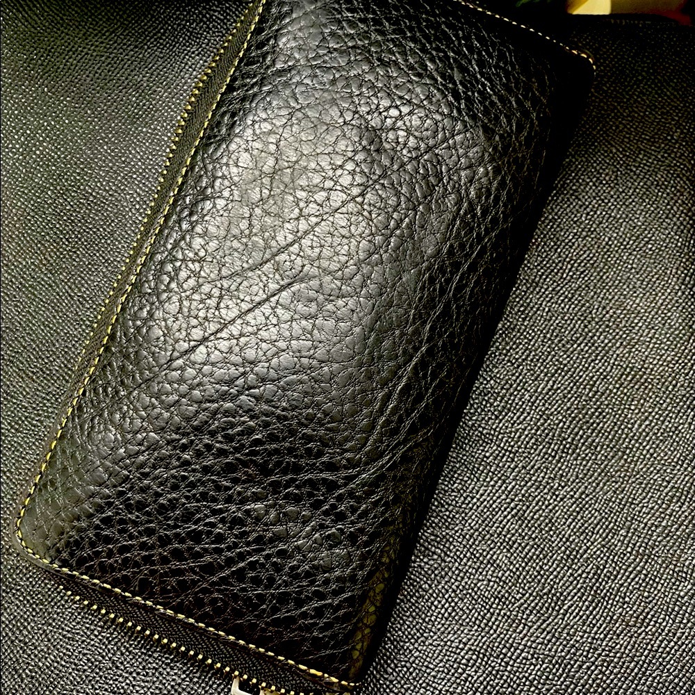 Coach - medium sized accordion wallet - Picture 2 of 9